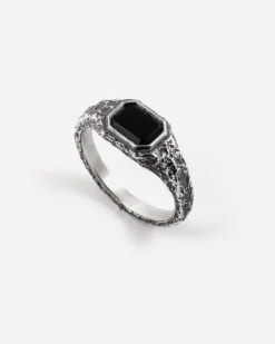 ANELLO CHEVALIER MATERIC CON PIETRA NERA