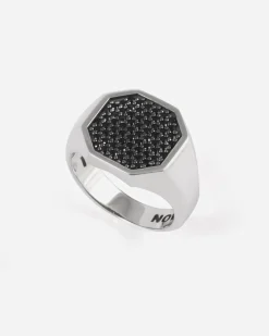 ANELLO CHEVALIER OTTAGONO IN ARGENTO CON PAVÈ DI BRILLANTI NERI