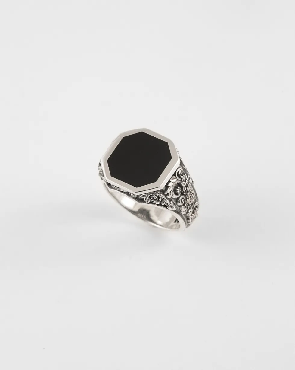 ANELLO CHEVALIER ROMEO IN ARGENTO CON PIETRA NERA