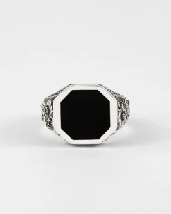 ANELLO CHEVALIER ROMEO IN ARGENTO CON PIETRA NERA