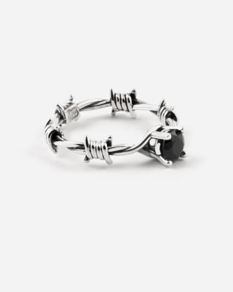 ANELLO SOLITARIO FILO SPINATO IN ARGENTO CON BRILLANTE NERO