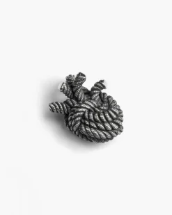 CIONDOLO CUORE CORDA