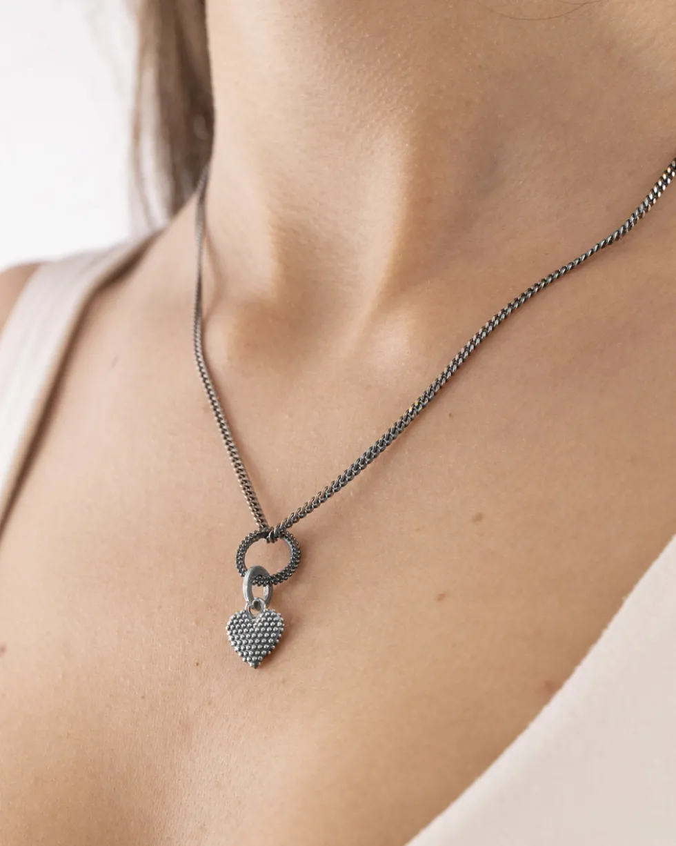 CIONDOLO MINI CHARM CUORE PUNTINATO IN ARGENTO